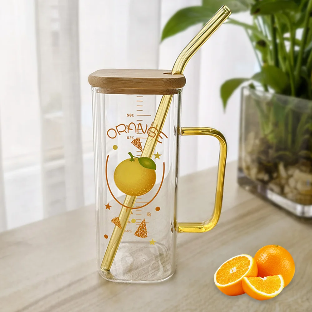 Tasse en verre avec paille design orange