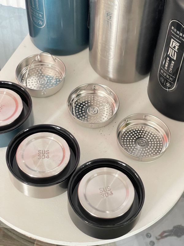 Thermos en inox "ZHENSHUI" 600ml