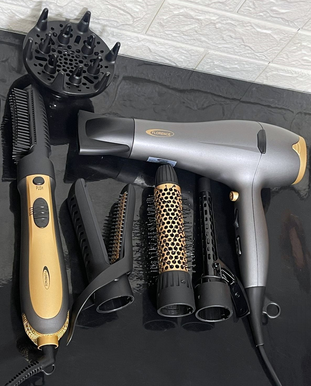 Coffret Cheveux 12EN1 FLORENCE AG5920-S12 2200W - Noir