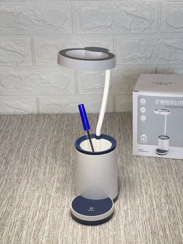 lampe de bureau avec porte de stylo
