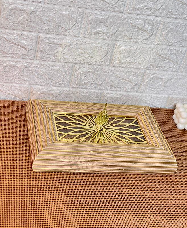 Porte gâteau en bois avec couvercle forme rectangle